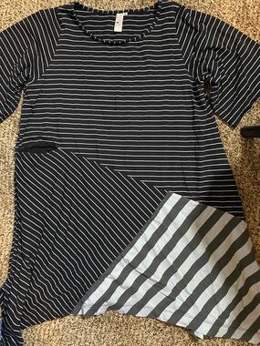 Flutter Women’s Striped Black & White Short Sleeve T-shirt Dress
